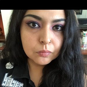 Meet your Posher, Mara